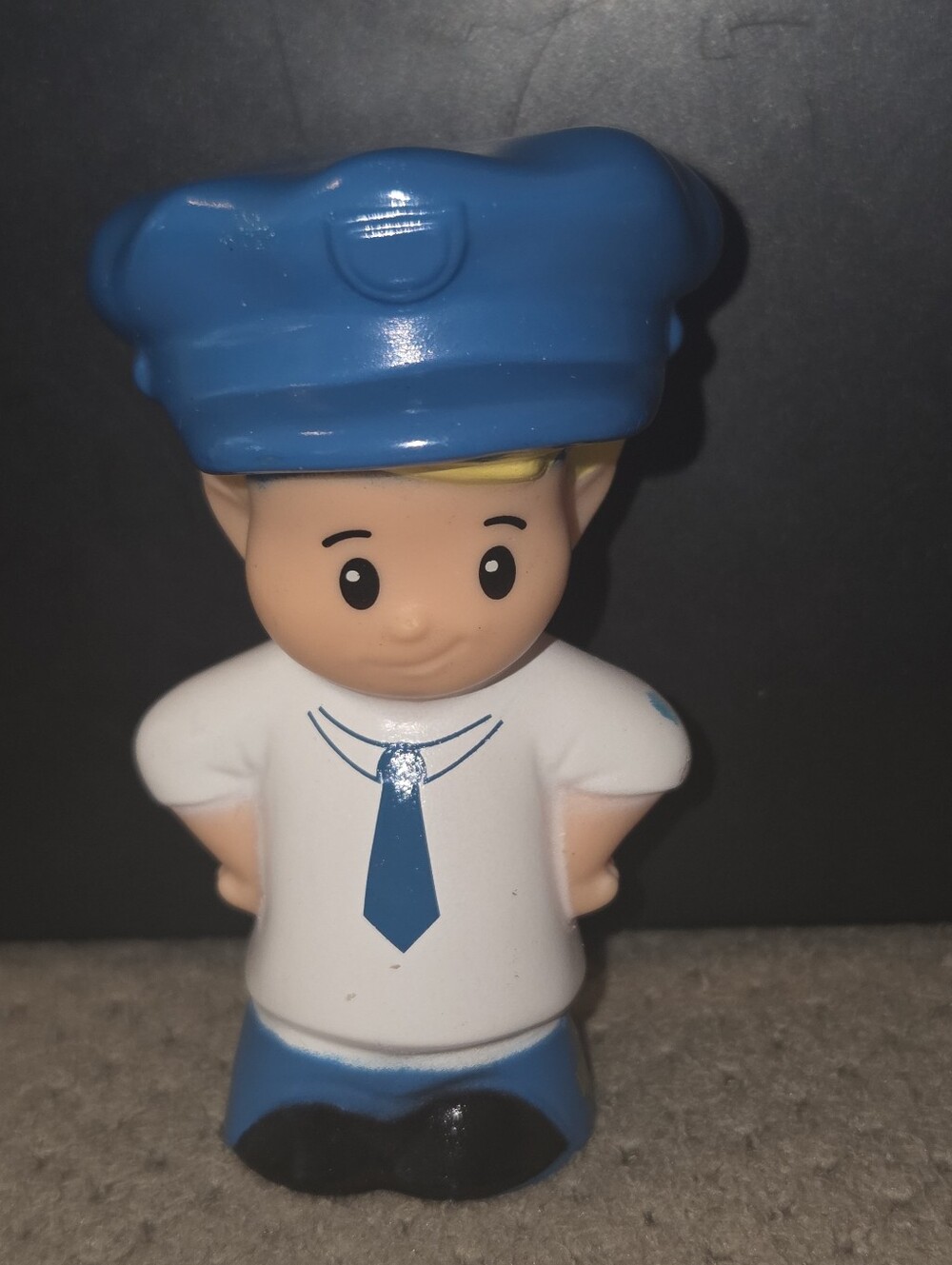 FISHER PRICE LITTLE PEOPLE BOY BLUE HAT school bus driver 2013